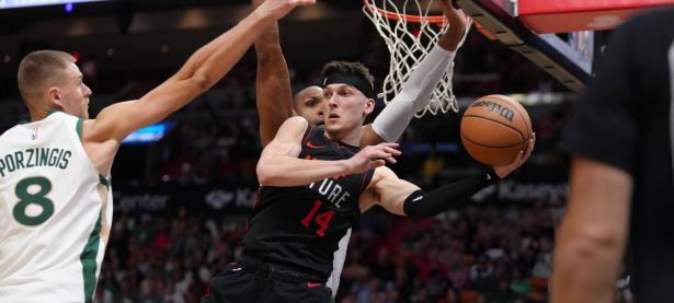 爱游戏体育入口NBA比赛中的球员精准控球技术