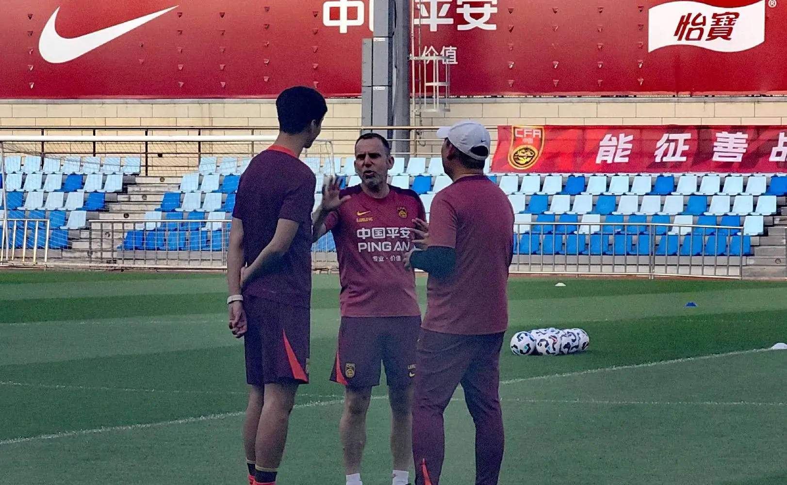 包含久尔杰维奇:我和球员彼此很了解对韩国可检验球队备战的词条